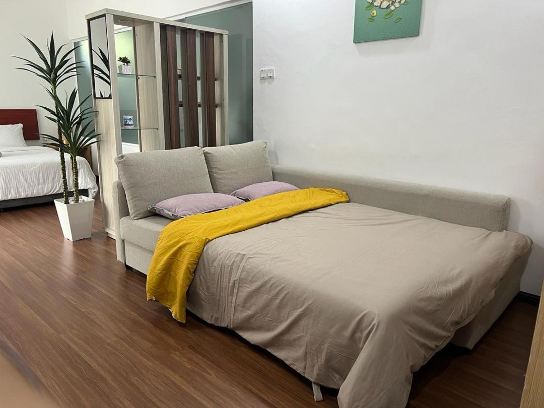 Apartment With Pool