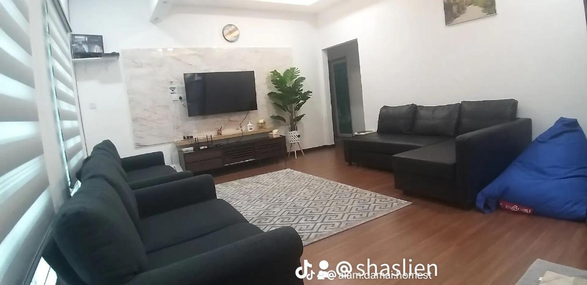 With Pool Apartment *